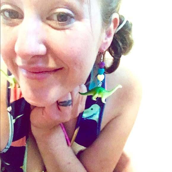 Meet your Posher, Cora - Picture 3 of 3